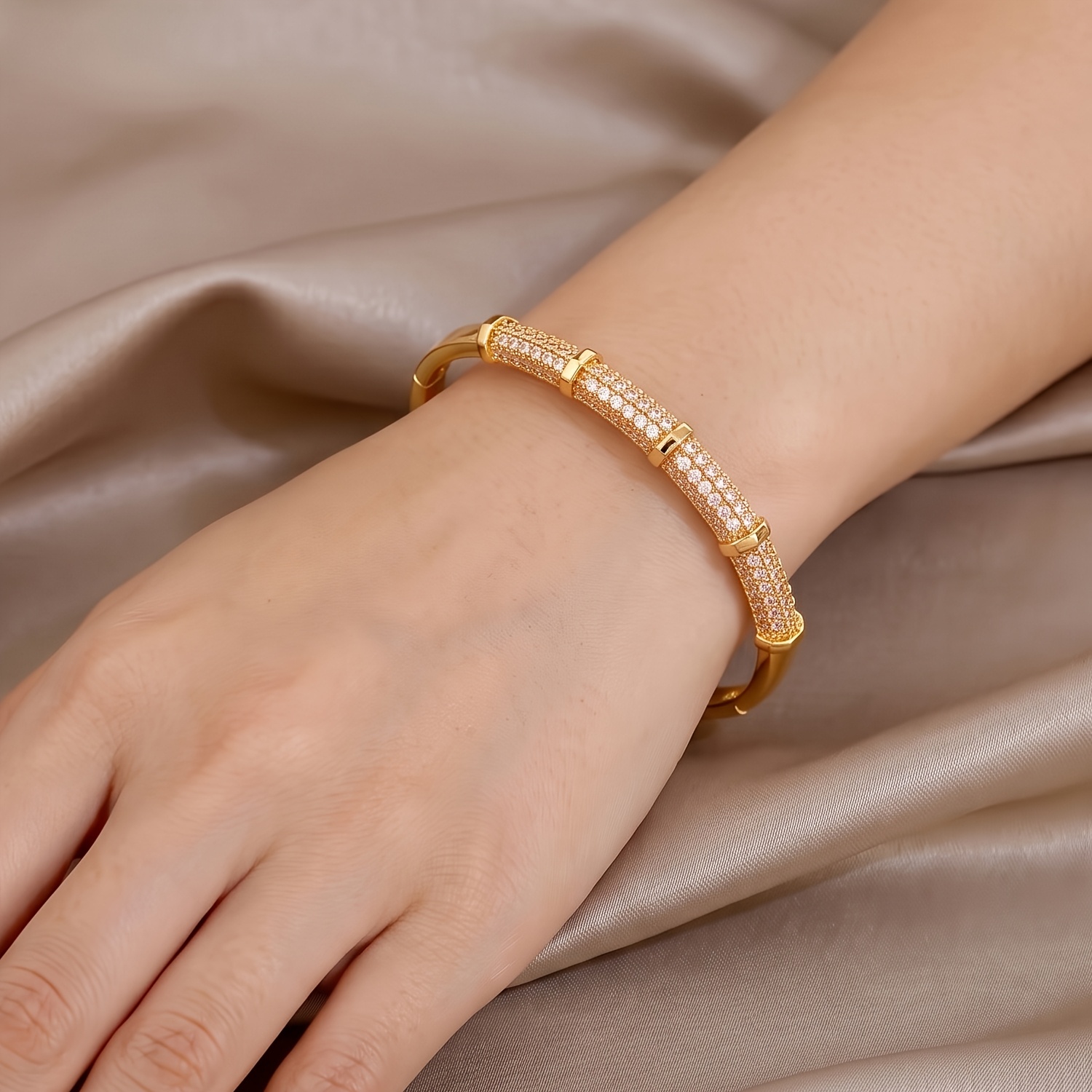 2pc Women's Shiny Inlaid Bracelet Set, Light Luxury Style